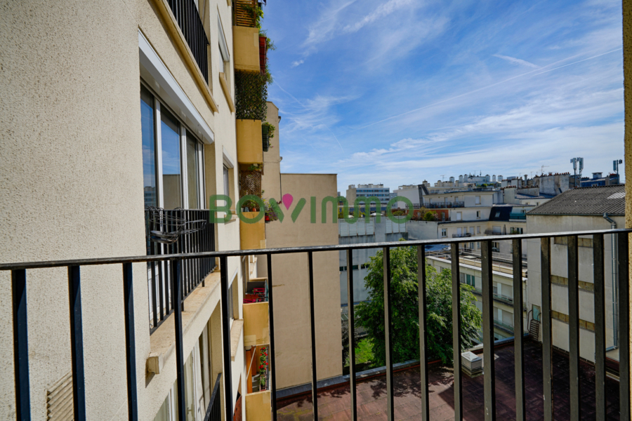 Rue des Pyrénées - Paris 20 - 2 pièces refait par architecte