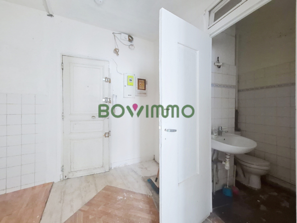 2 pièces 34 m2 2 pièces avec beau potentiel - Rue Saint Maur Paris 11