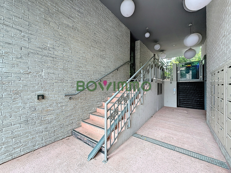 Rue Planchat - Studio - Paris 20 - lumineux
