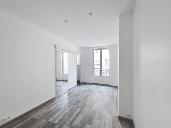 1 pièce 19 m2 Bel appartement d'une pièce avec cave à vendre - Rue Bellot - Paris 19