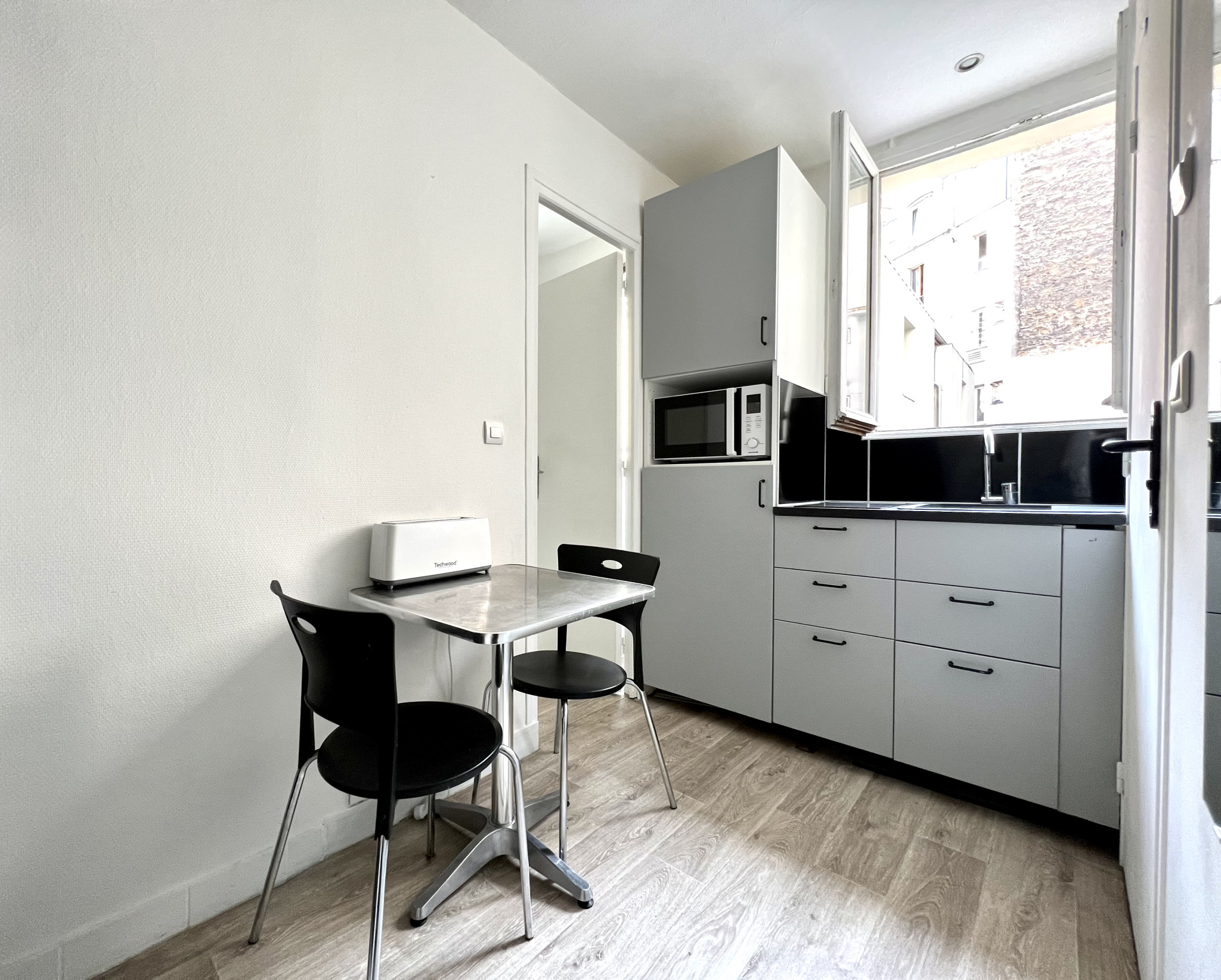 Studio à louer meublé - Passage du Mons Cenis - Paris 18