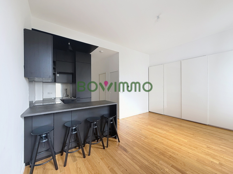 Rue Planchat - Studio - Paris 20 - lumineux