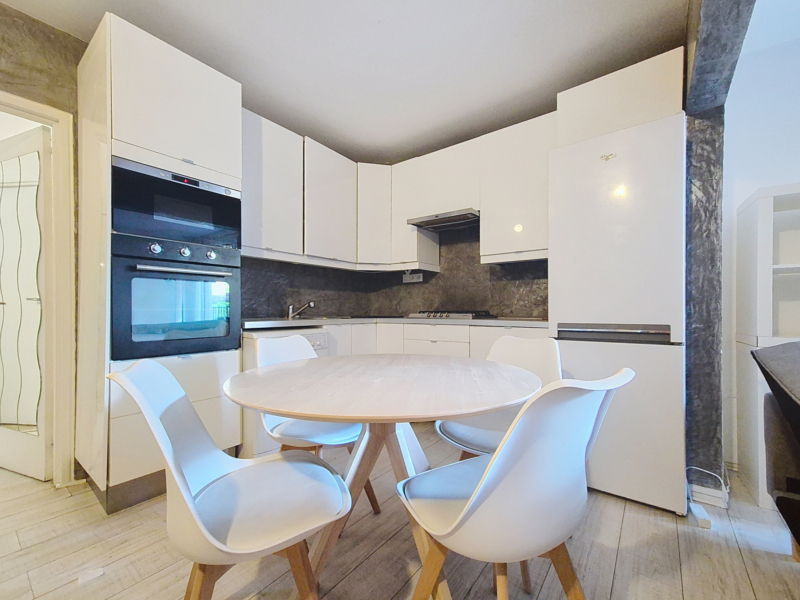 Appartement d'une pièce à vendre - Rue de la Réunion - Paris 20
