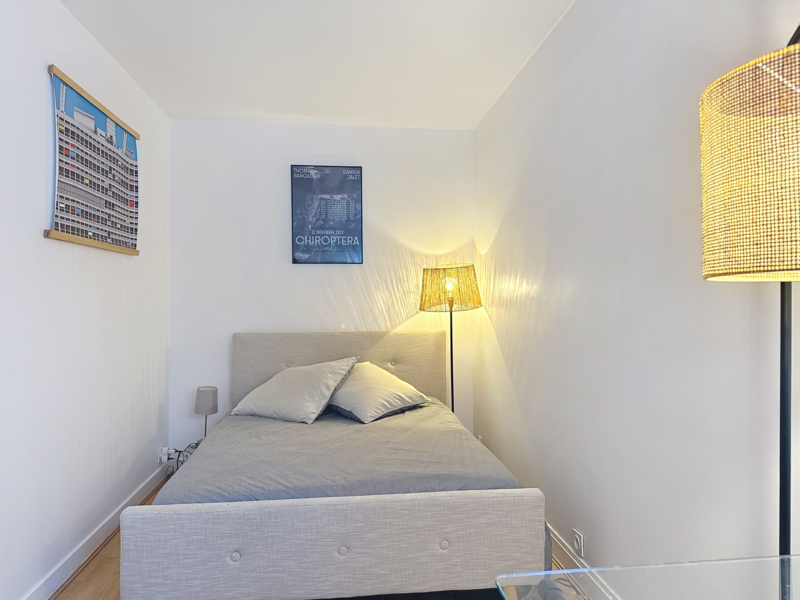 APPARTEMENT DE 4 PIECES A VENDRE - RUE DES PYRENEES - PARIS 20