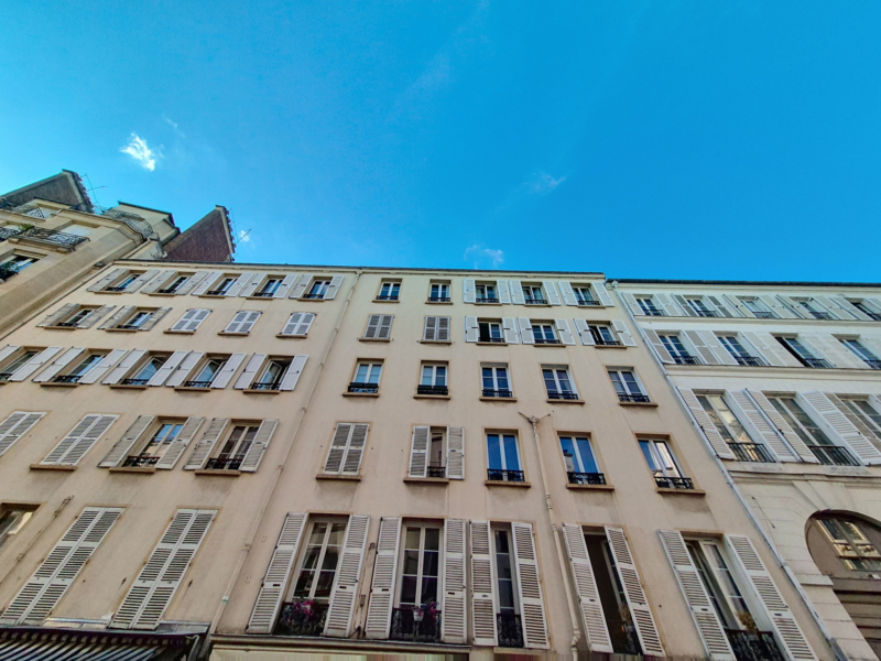 2 pièces à louer bail code civil  - Rue de Grenelle - Paris 07