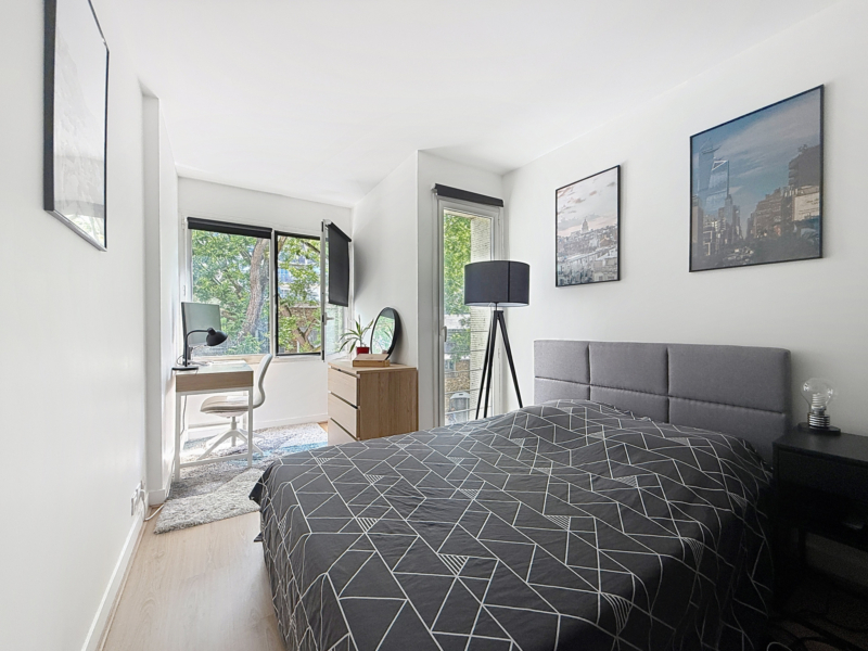 APPARTEMENT DE 4 PIECES A VENDRE - RUE DES PYRENEES - PARIS 20