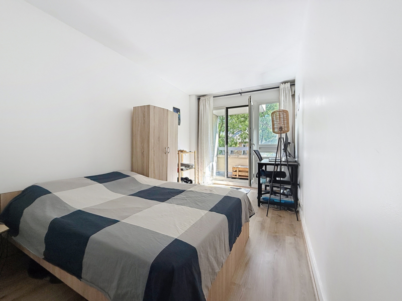 APPARTEMENT DE 4 PIECES A VENDRE - RUE DES PYRENEES - PARIS 20