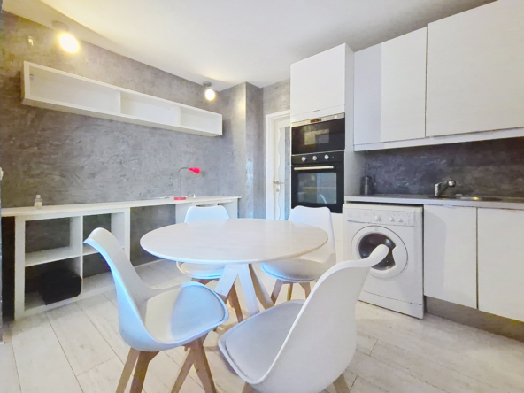 Appartement d'une pièce à vendre - Rue de la Réunion - Paris 20