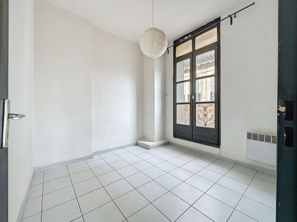 2 pièces avec balcon à vendre - Cours Belsunce - Marseille 01