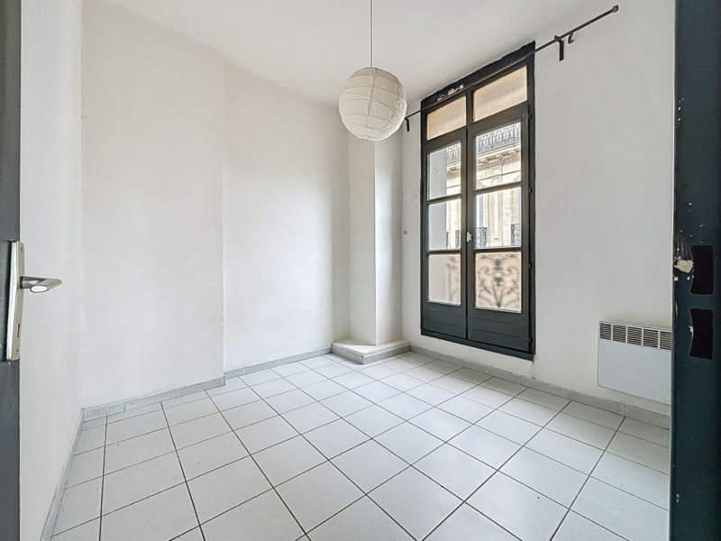 2 pièces avec balcon à vendre - Cours Belsunce - Marseille 01
