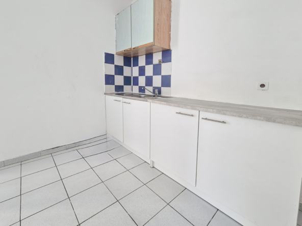 A vendre 2 pièces avec terrasse - Cours de Belsunce - Marseille 13001