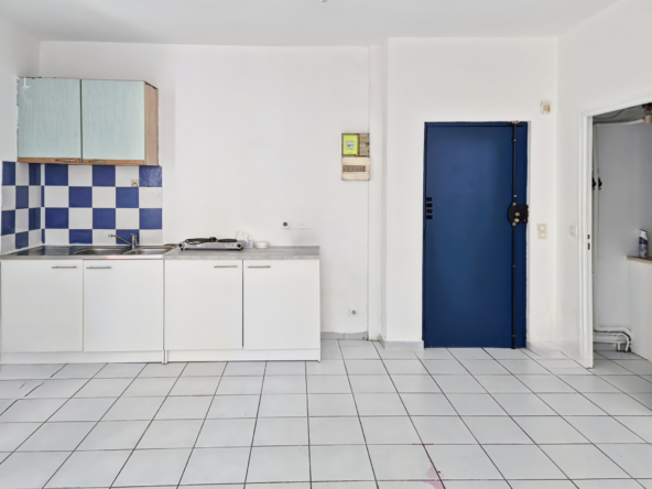 A vendre 2 pièces avec terrasse - Cours de Belsunce - Marseille 13001