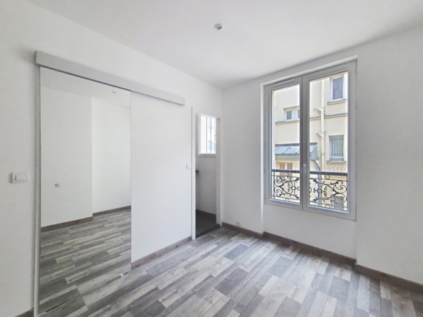 A vendre 2 pièces refait à neuf - Rue Bellot - Paris 19