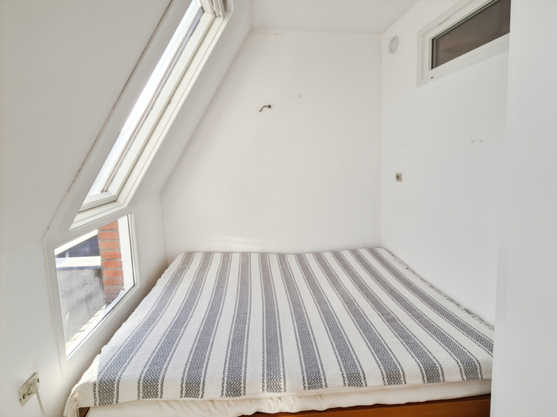 Appartement d'une pièce à louer meublé -bail code civil - Gare de Lyon - Paris 12