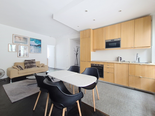 Superbe 2 pièces à louer meublé - rue Saint Denis- PARIS 2