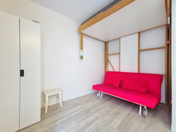 Studio à vendre rue Gutenberg 75015 PARIS