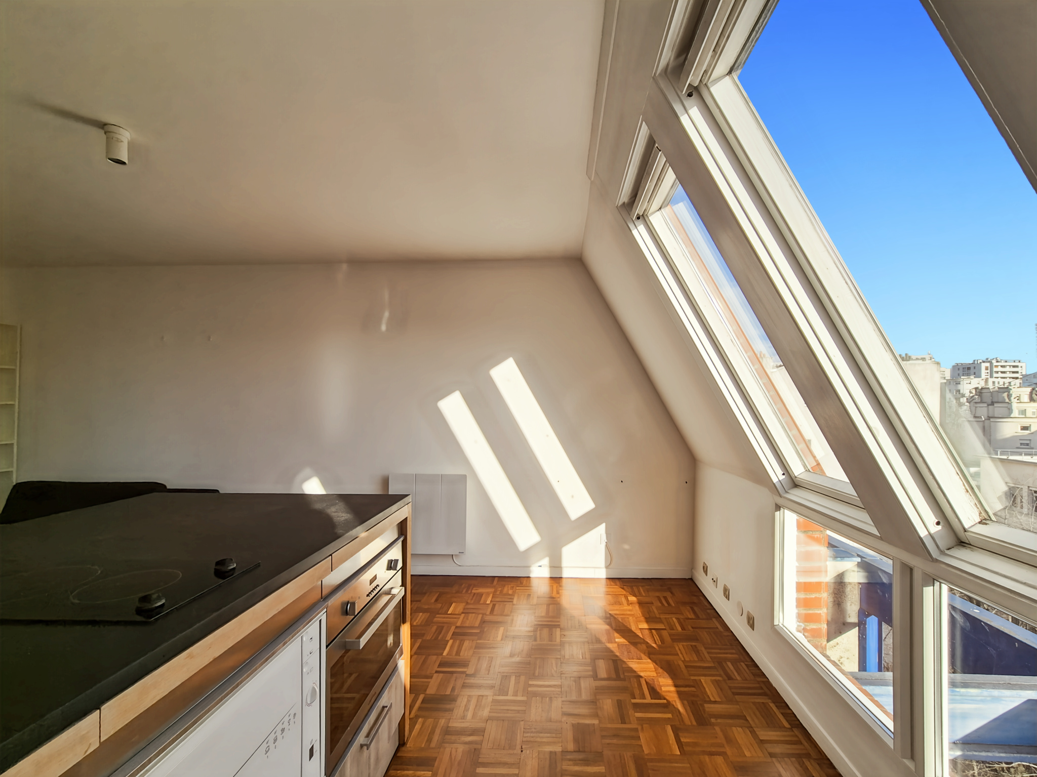 Appartement d'une pièce à louer meublé -bail code civil - Gare de Lyon - Paris 12
