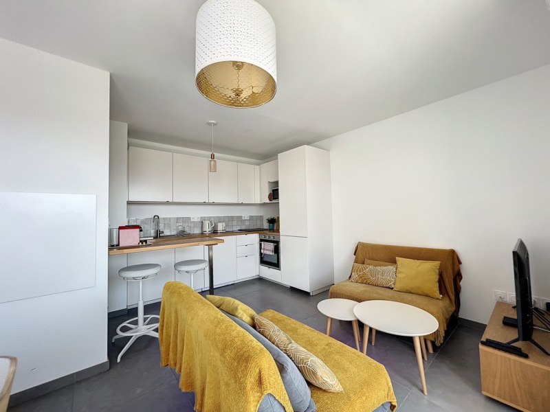 2 pièces avec terrasse à louer meublé - Proximité Mucem - MARSEILLE 2