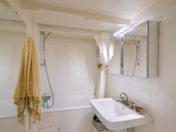 Appartement d'une pièce à louer meublé - Rue St Sauveur - Paris 02