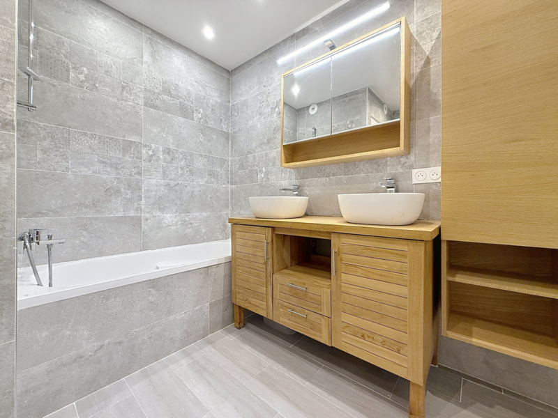 3 pièces avec jardin privatif (211m2) - bail code civil - Paris 20