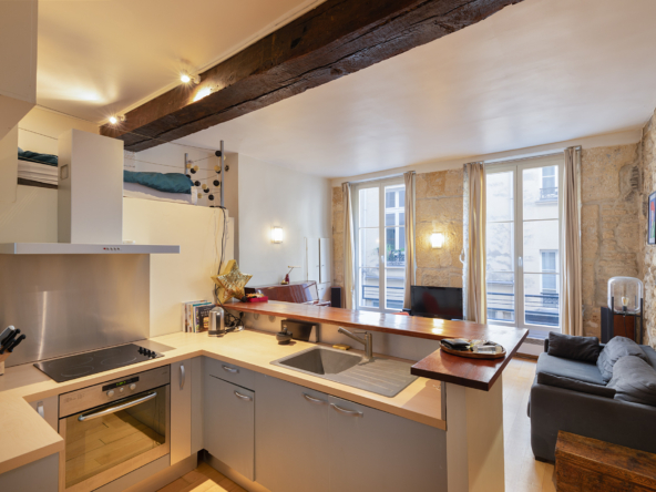 Appartement d'une pièce à louer meublé - Rue St Sauveur - Paris 02