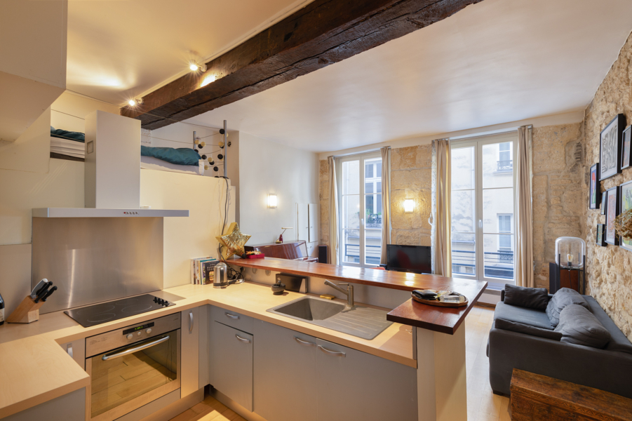 Appartement d'une pièce à louer meublé - Rue St Sauveur - Paris 02