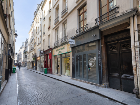 Appartement d'une pièce à louer meublé - Rue St Sauveur - Paris 02