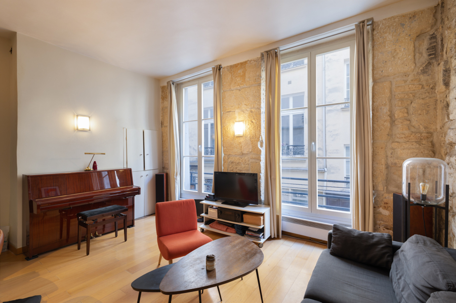 Appartement d'une pièce à louer meublé - Rue St Sauveur - Paris 02