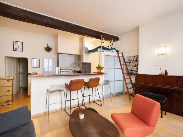 Appartement d'une pièce à louer meublé - Rue St Sauveur - Paris 02