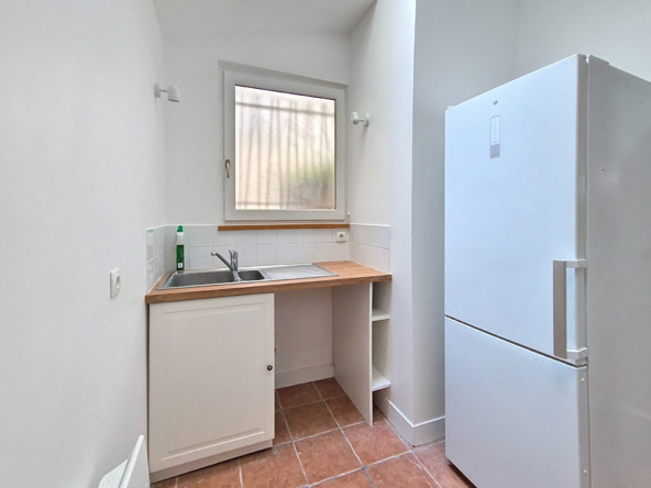 Style Loft à louer vide - Rue C de la Rochefoucault - Paris 9