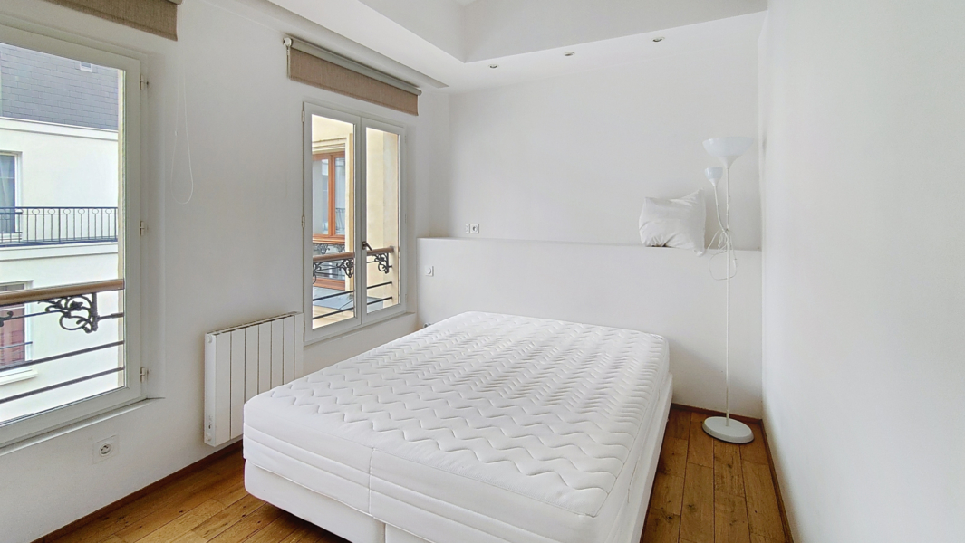 2 pièces à louer meublé - Rue Fg St denis - Paris 10