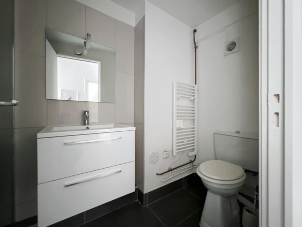 2 pièces à louer en meublé - Rue de la Messagerie - Paris 20