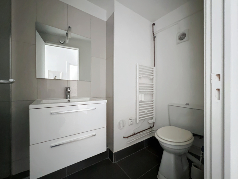 2 pièces à louer en meublé - Rue de la Messagerie - Paris 20