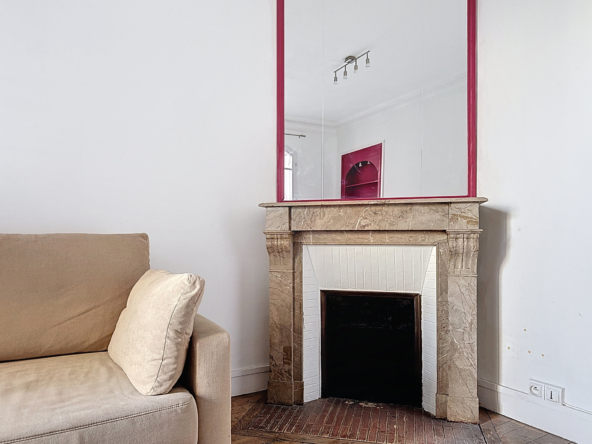 2 pièces - Paris 18 - lumineux - charme de l'ancien