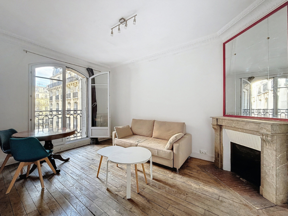 2 pièces - Paris 18 - lumineux - charme de l'ancien