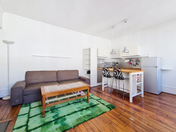 2 pièces à louer meublé - rue St Bernard - Paris 11