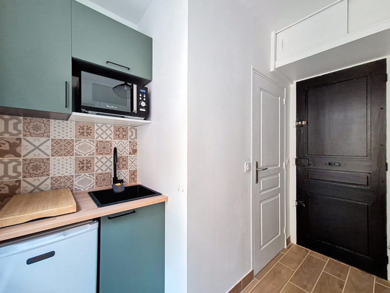 Appartement d'une pièce à louer - Rue Petrarque - Paris 16