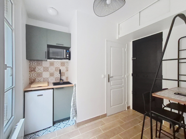 Appartement d'une pièce à louer - Rue Petrarque - Paris 16