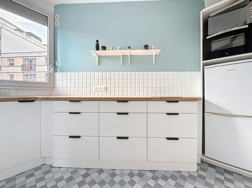 2 pièces - Paris 18 - lumineux - charme de l'ancien