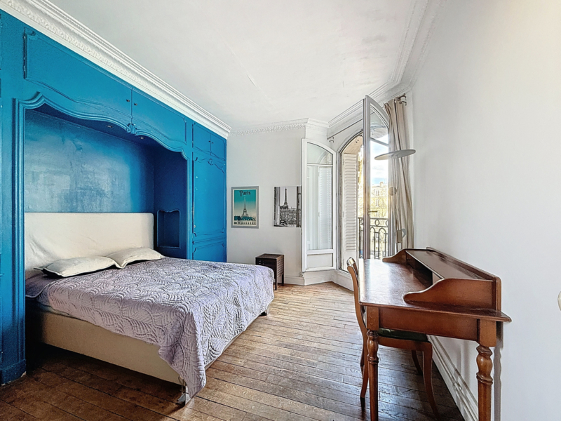 2 pièces - Paris 18 - lumineux - charme de l'ancien