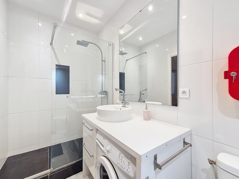 Appartement style loft à vendre - Rue de la Pierre Levée - Paris 11