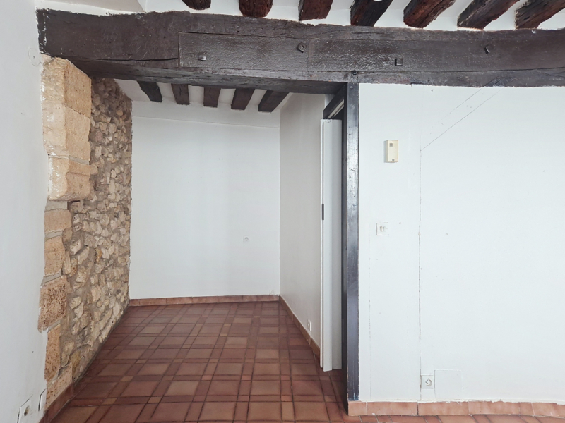 Appartement d'un pièce de caractère à vendre - Rue Xavier Privas - Paris 5