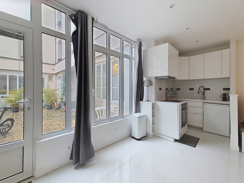 Appartement style loft à vendre - Rue de la Pierre Levée - Paris 11