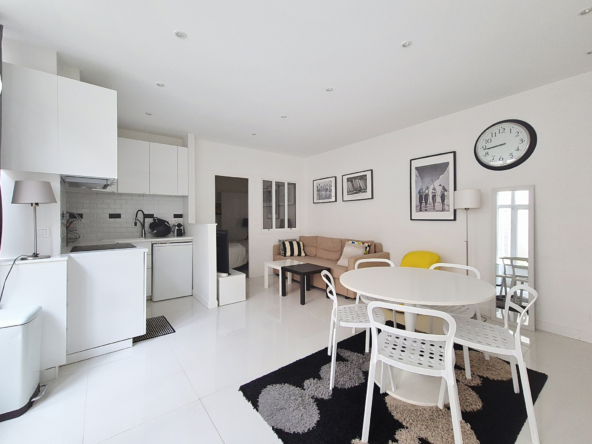 Appartement style loft à vendre - Rue de la Pierre Levée - Paris 11