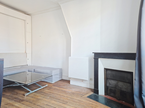 Studio à louer meublé - rue des Epinettes - Paris 17