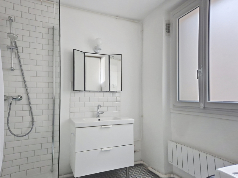 A louer en meublé 2 pièces - Rue de la Jonquière - Paris 17