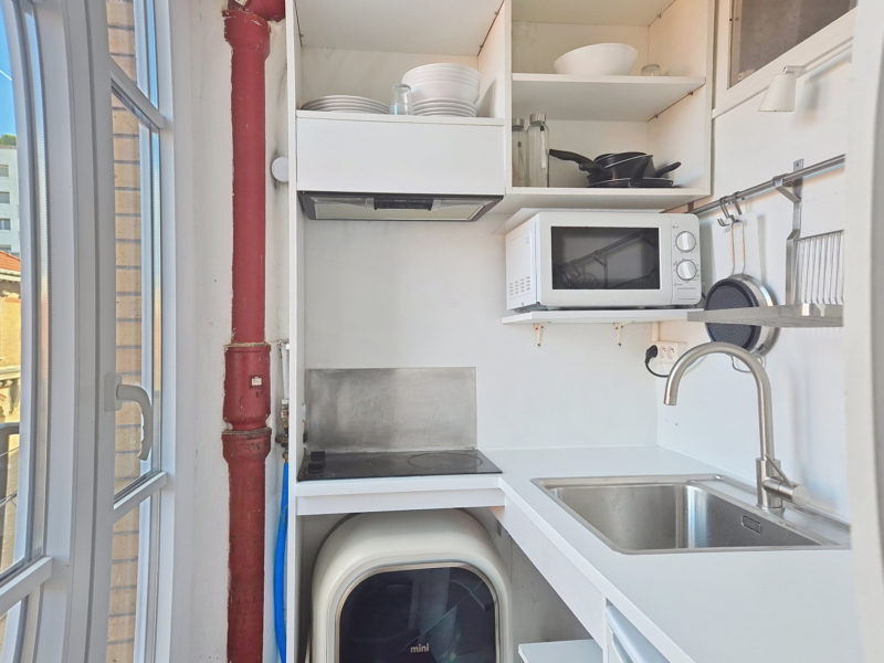 Studio à louer meublé - rue des Epinettes - Paris 17