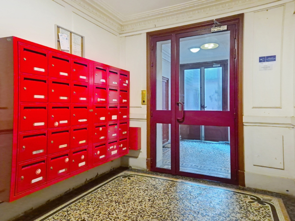 A louer en meublé 2 pièces - Rue de la Jonquière - Paris 17