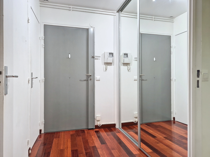 A louer 2 pièces en meublé avec parking - Villa Lourcine - Paris 14