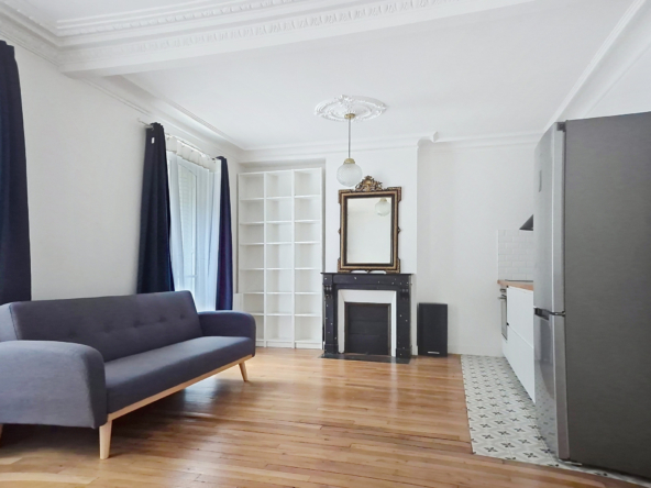 A louer en meublé 2 pièces - Rue de la Jonquière - Paris 17